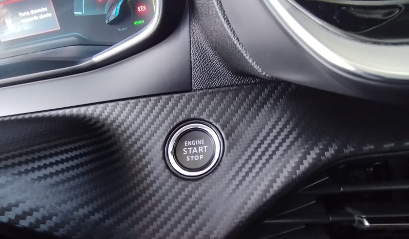 Peugeot e-2008 completo