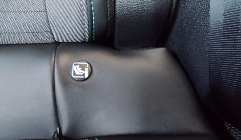 Peugeot e-2008 completo