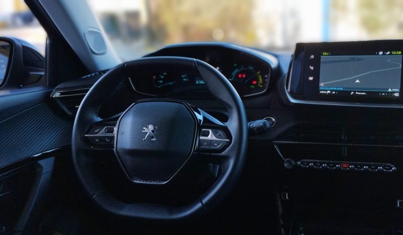 Peugeot e-2008 completo