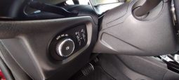Opel E-Corsa completo