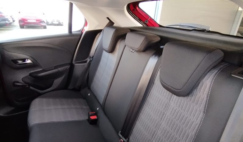 Opel E-Corsa completo