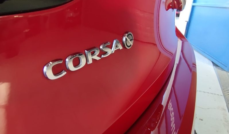 Opel E-Corsa completo