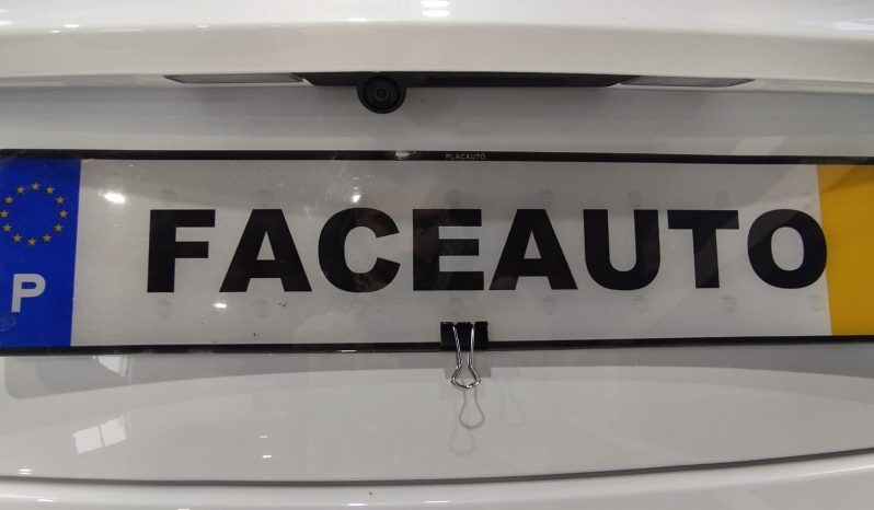 Tesla Model 3 completo