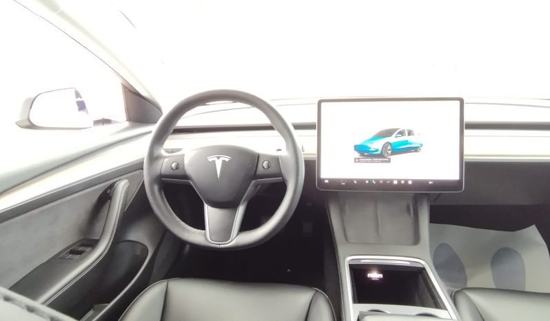 Tesla Model 3 completo