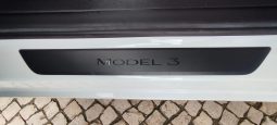 Tesla Model 3 completo