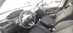 Peugeot 208 completo