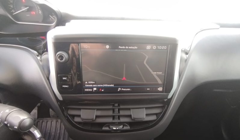 Peugeot 208 completo