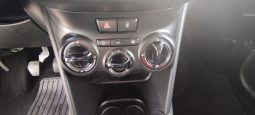 Peugeot 208 completo