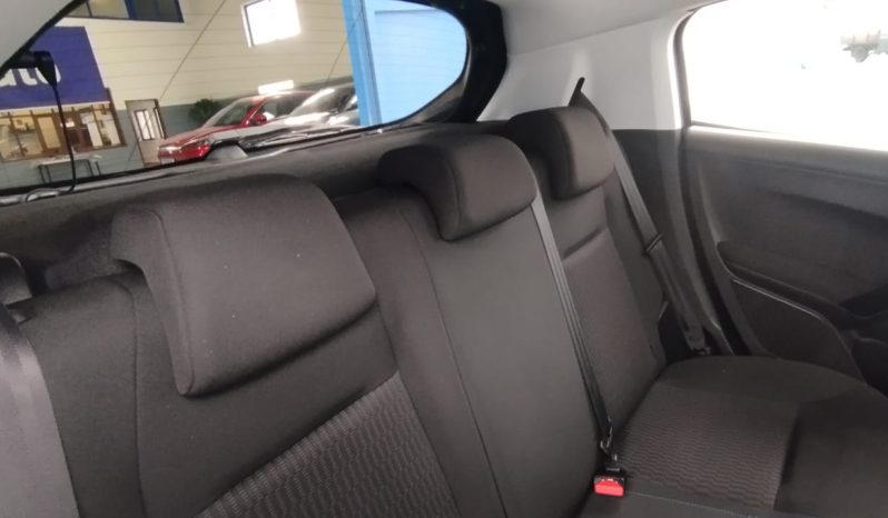 Peugeot 208 completo