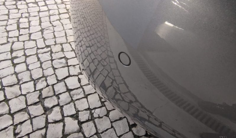 Peugeot 208 completo