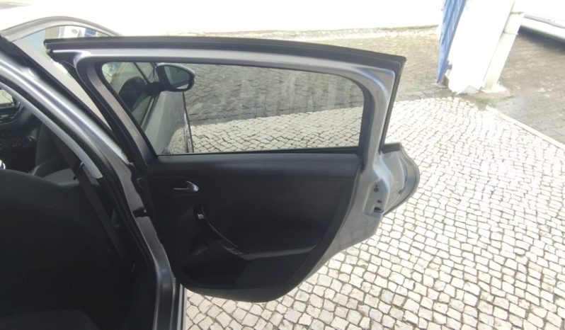 Peugeot 208 completo