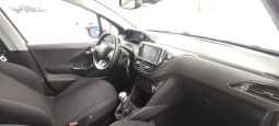 Peugeot 208 completo