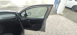 Peugeot 208 completo