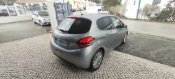 Peugeot 208 completo