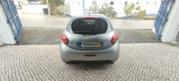 Peugeot 208 completo