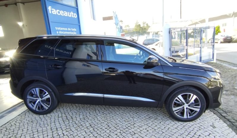 Peugeot 5008 completo