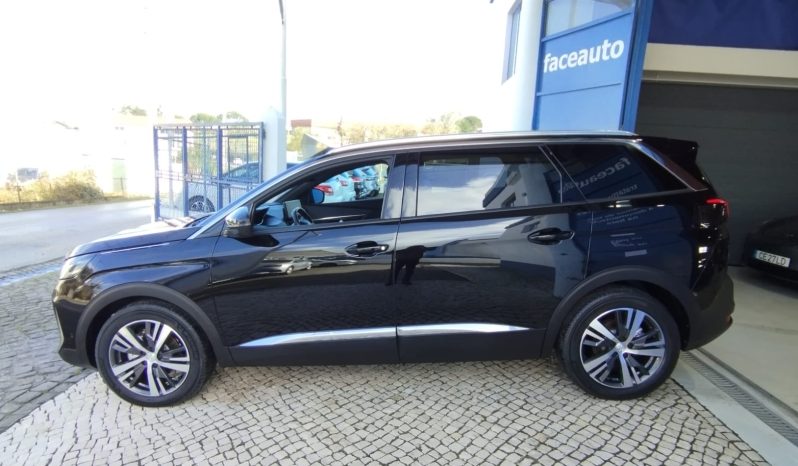 Peugeot 5008 completo