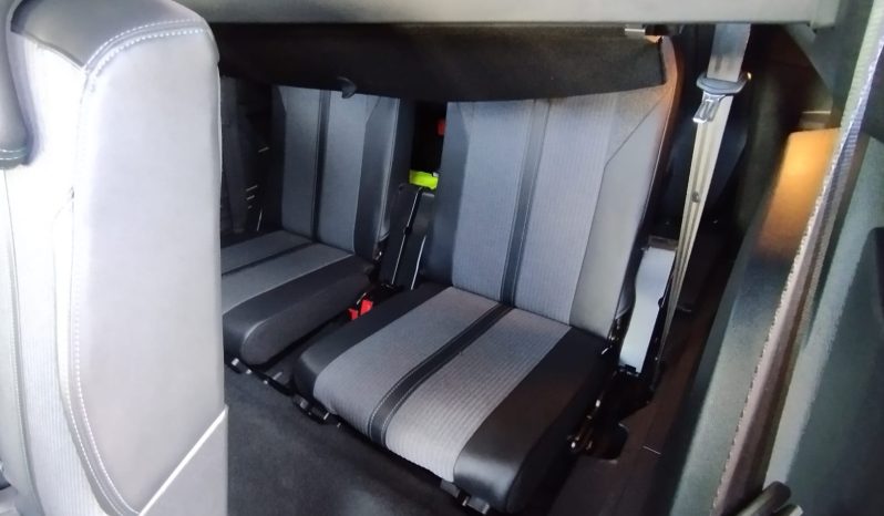 Peugeot 5008 completo