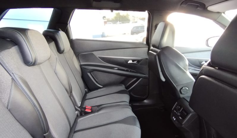 Peugeot 5008 completo