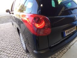 Peugeot 207 SW completo