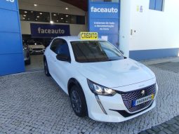 Peugeot e-208 completo