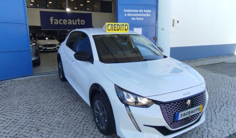 Peugeot e-208 completo