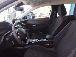 Peugeot e-208 completo