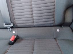 Peugeot e-208 completo