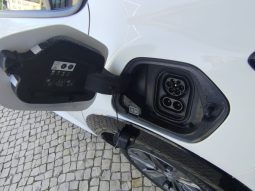 Peugeot e-208 completo