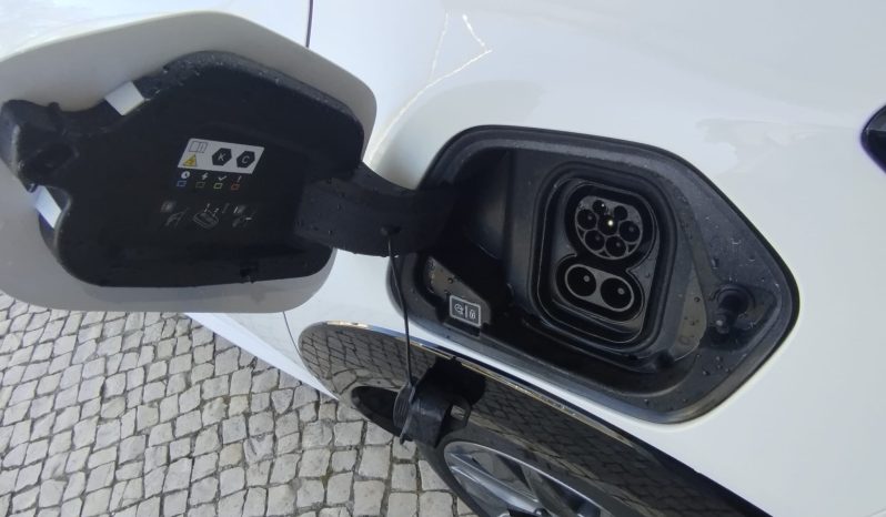 Peugeot e-208 completo