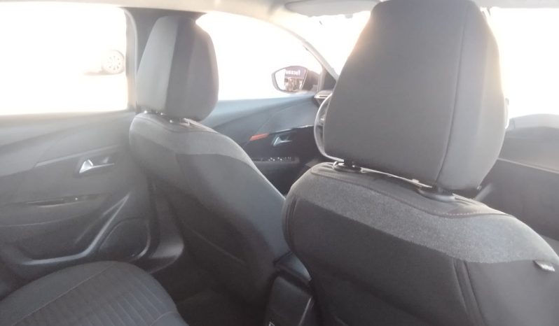 Peugeot e-208 completo