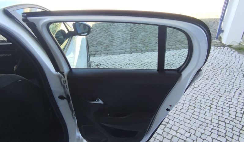 Peugeot e-208 completo