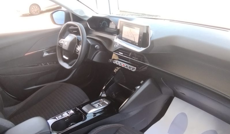 Peugeot e-208 completo