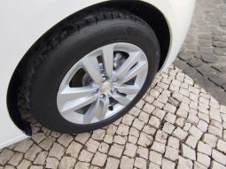 Peugeot 308 completo