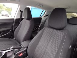 Peugeot 308 completo