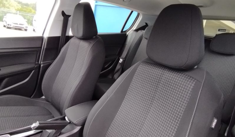 Peugeot 308 completo