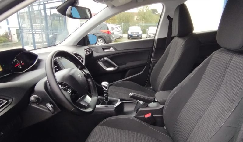 Peugeot 308 completo