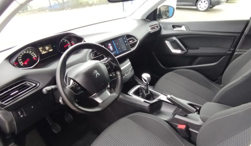 Peugeot 308 completo