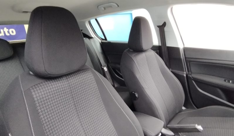 Peugeot 308 completo