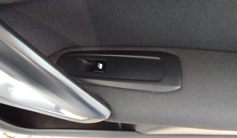 Peugeot 308 completo