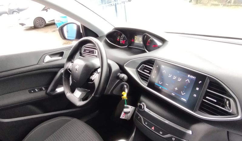 Peugeot 308 completo