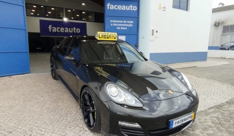 Porsche Panamera completo