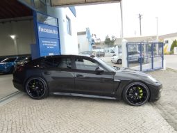 Porsche Panamera completo