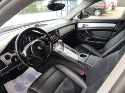 Porsche Panamera completo