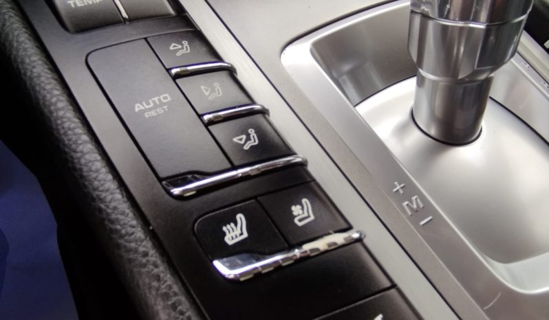 Porsche Panamera completo