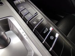 Porsche Panamera completo