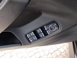 Porsche Panamera completo
