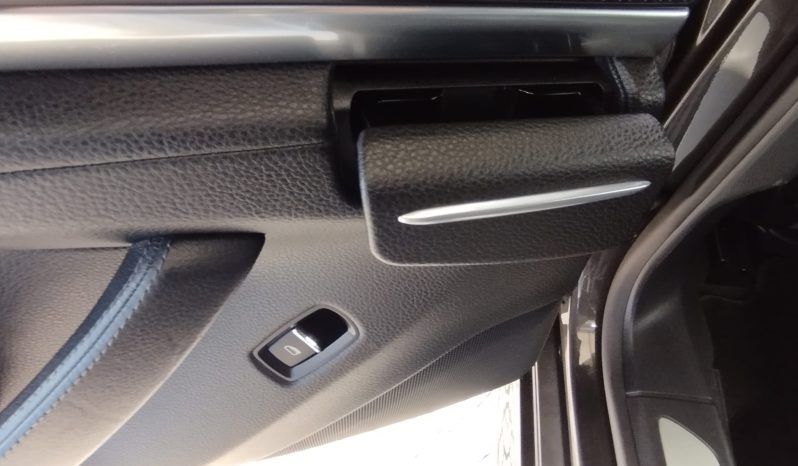 Porsche Panamera completo