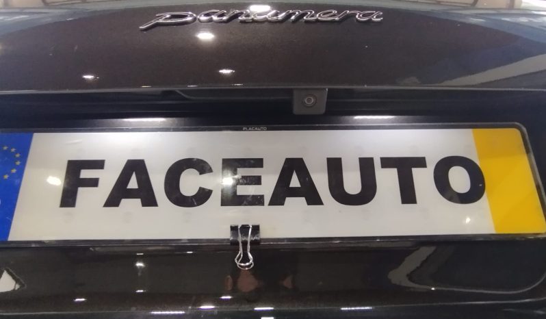 Porsche Panamera completo