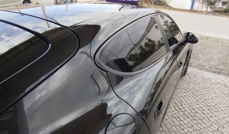 Porsche Panamera completo